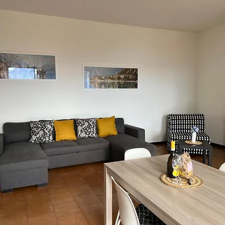 Casa Nima Перледо